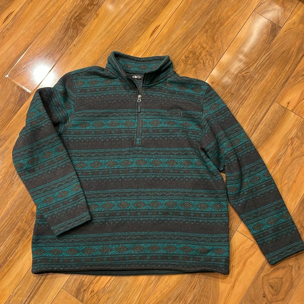 Men’s XXL quarter zip from The North Face